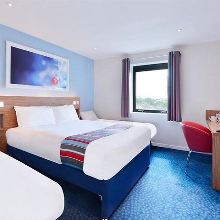 Travelodge London Crystal Palace Экстерьер фото