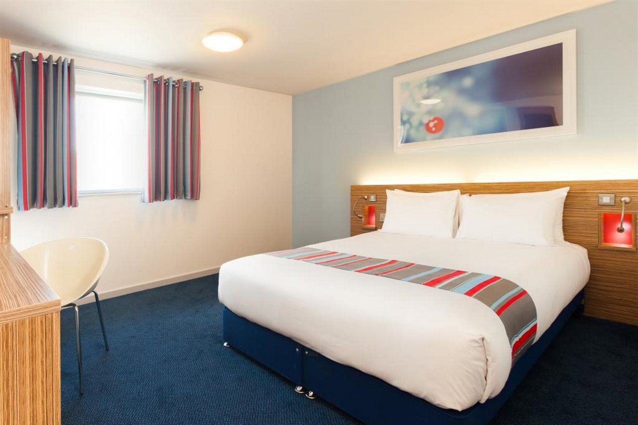Travelodge London Crystal Palace Экстерьер фото